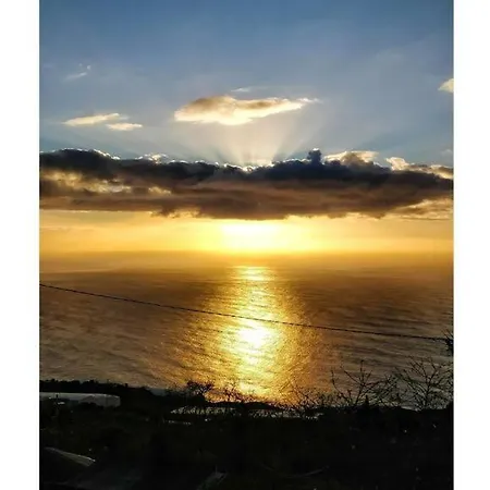 Casita En El Campo Con Vista Al Oceano Tijarafe