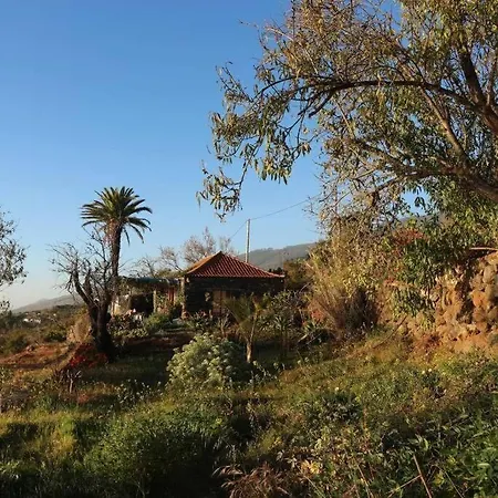 Casita En El Campo Con Vista Al Oceano Tijarafe