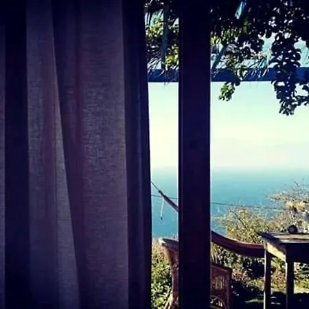 Domek alpejski Casita En El Campo Con Vista Al Oceano *